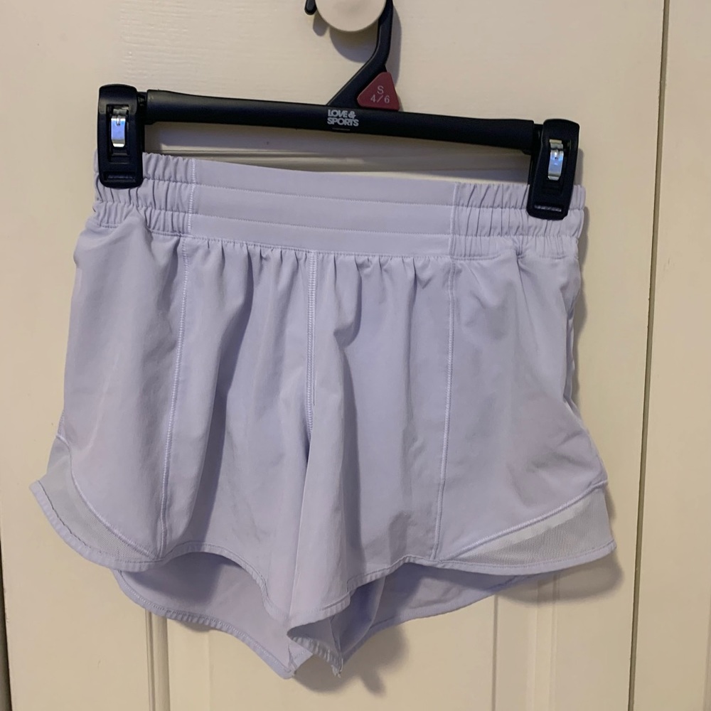 Lululemon hotty hot shorts (size 4)
